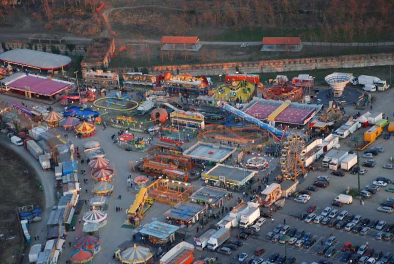 Torna il luna park in piazza d'Armi